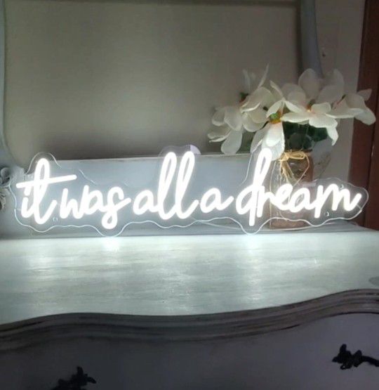 New In Box It Was All A Dream Wedding Decor LED Neon Sign 