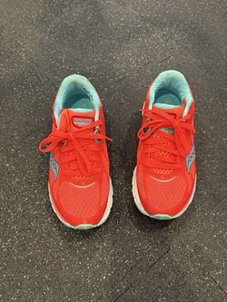 Saucony Women’s Kinvara S10238-2 Size 7 Orange Blue Running Shoes Sneakers