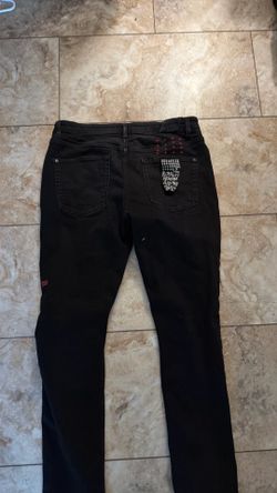 size 36 all black lsubis used
