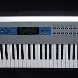 Alesis Qs8.2
