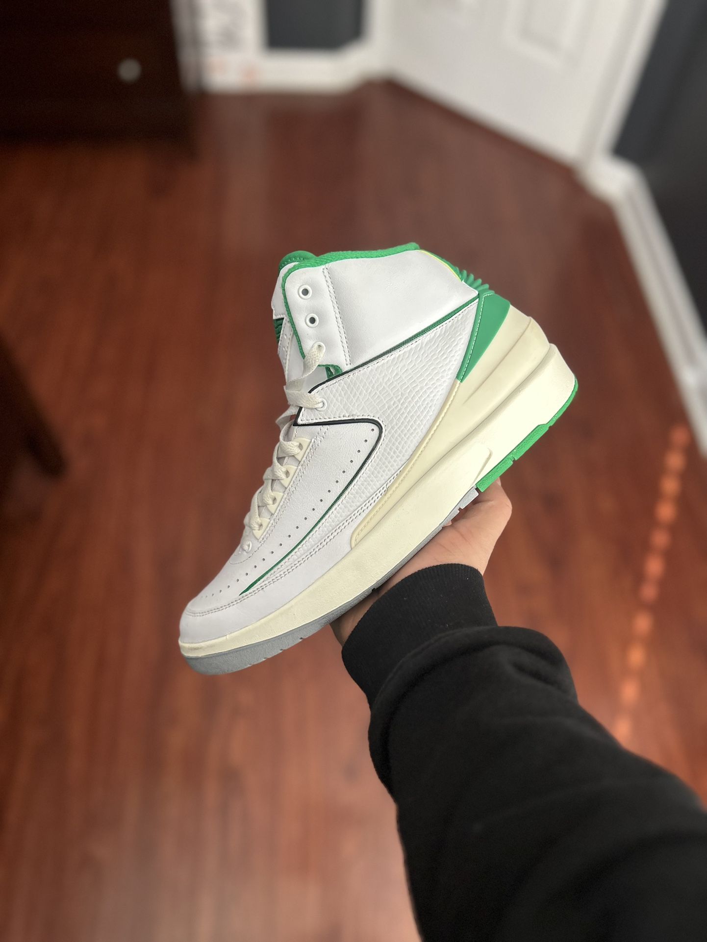Jordan 2 Lucky Green Sz 10.5 