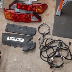Oem 2002 Acura RSX Base Parts, Fog Light Wire Harness, Tail Lights, K20a3 Engine Covers, Factory Cd Changer, Hood Latch Cable