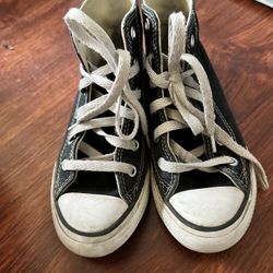 Boys Girls Kids Converse 12.5c High Top Black Sneakers