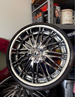 Set of 22inch rims