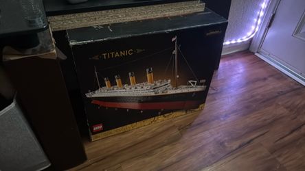 LEGO TITANIC 10294