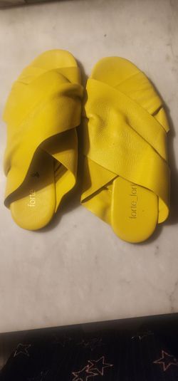 New forte_forte sandle shoe