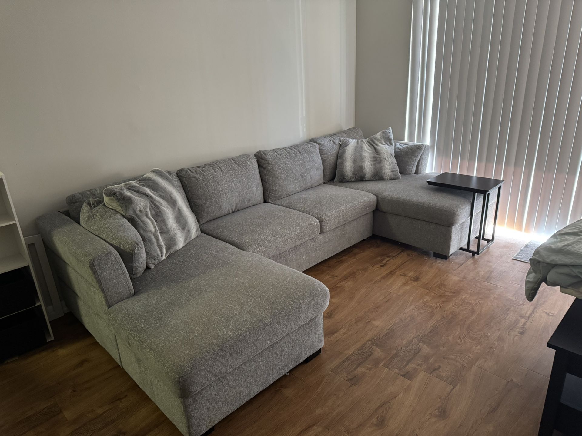 City Furniture Amber U-shaped Sectional Sleeper with storage