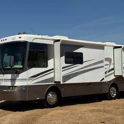 2005 Monaco Cayman 32PBD