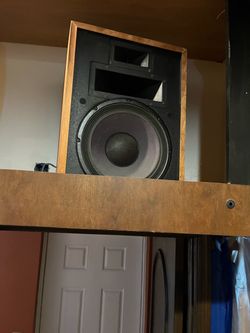 Vintage  Klipsch Hershey II Floor Speaker with Wood Cabinet