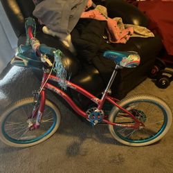 Girl Bike Excellent Condition