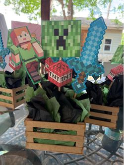 Minecraft party decoration