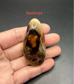 Sardonyx Polished stone 41g