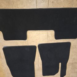 Tesla Model 3 Carpet Interior Mats with Trunk Mat set in excellent condition. 
