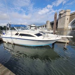 1985 Bayliner Contessa 28” Boat