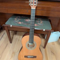 Fender Squire 3/4 Classical Guitar For Child Or Small Adult / New Strings