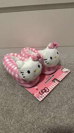 Hello Kitty Slippers XS/S Size 5-6
