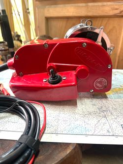 Elec-Tra-Mate Hawaiian 1200 with Penn Senator 9/0 - Excellent Condition