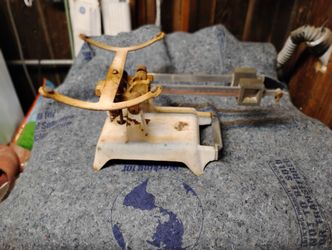 Vintage 2 Lb Scale 