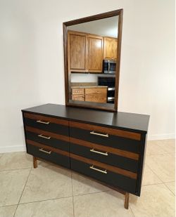 Vintage MidCentury Modern Dresser and Mirror