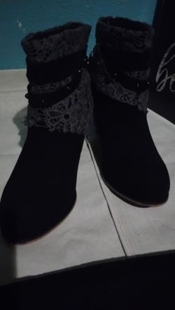 Grey Lace Crochet Boho Boots Womens 8 - Festival Peasant - Needs TLC