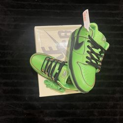 Nike SB Power Puff girls Size 9.5 