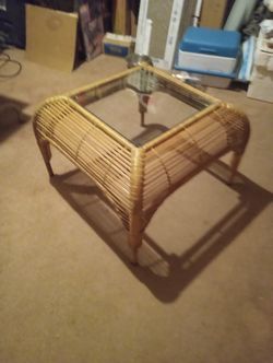 16" High 24 inch Square Wicker Table With Glass Top 