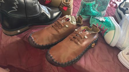 Brown Leather Lace-Up Casual Shoe