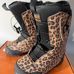 Sz 5.5 New Snowboard Boots 32 