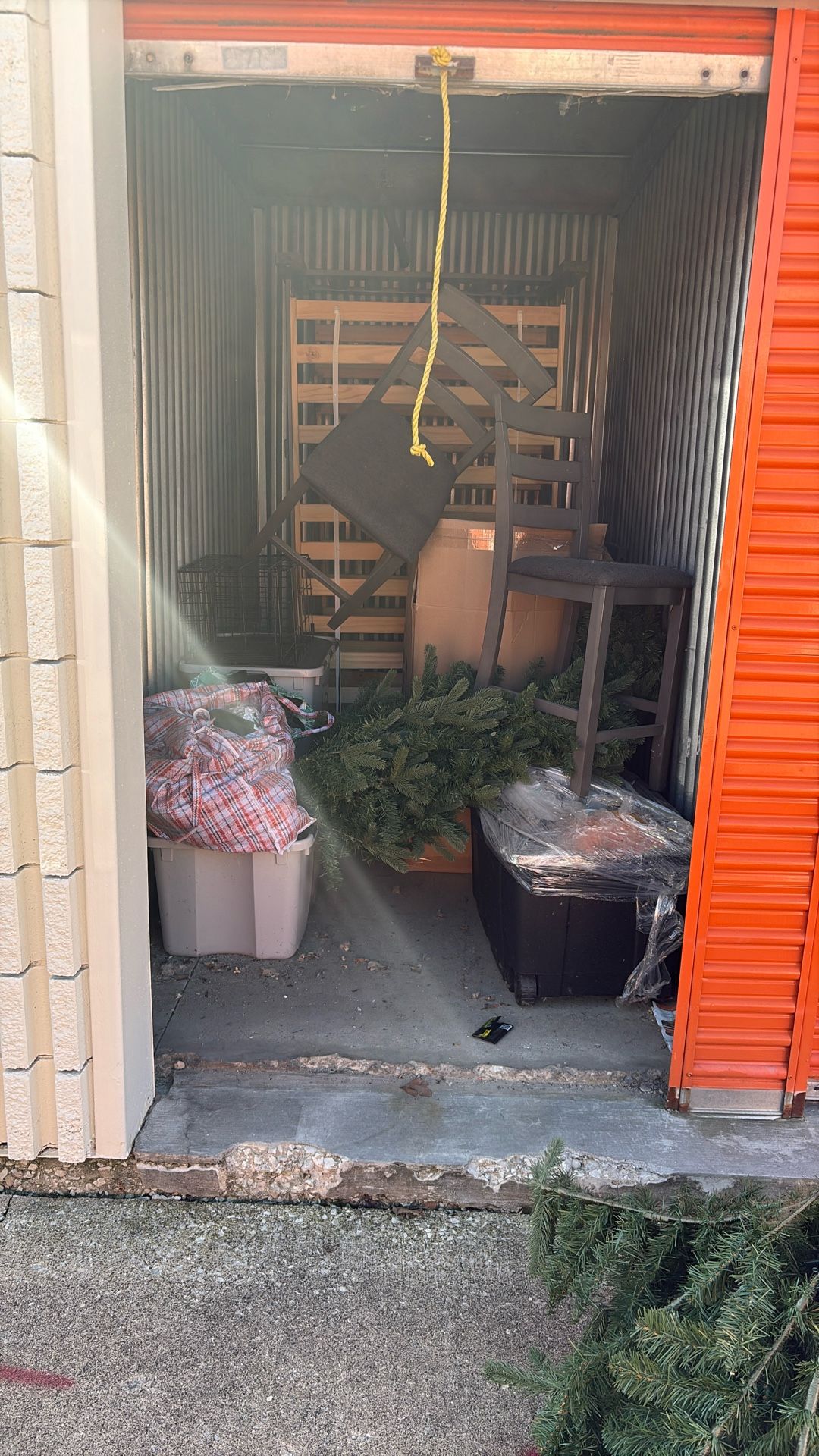 STORAGE SELL