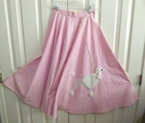 Poodle Skirt Vintage Pink w White Dog, 26" Waist, 35"l, 110"C Nice