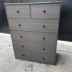 6 Drawers Jumbo Dresser Available In Different Colors 