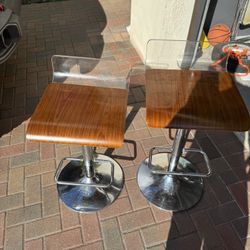 Bar Stool’s / Sillas 