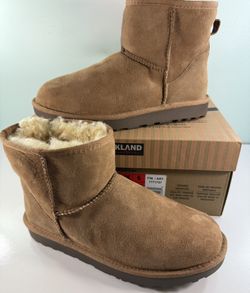 Kirkland Signature Women's Shearling Boots - Tan- size 8/ 9