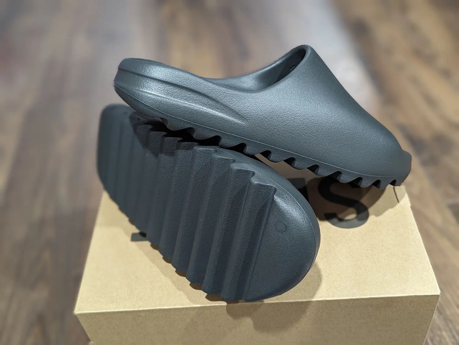 adidas Yeezy Slide Dark Onyx Sizes 11 12 13