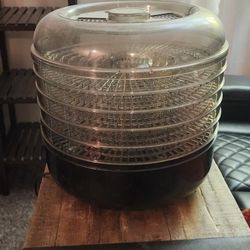 Dehydrator 