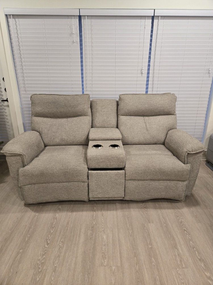 La-Z-Boy Power Reclining Loveseat Gray