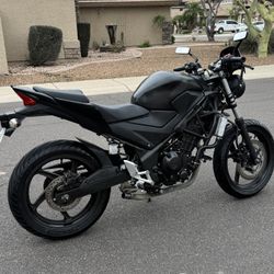 2016 Honda CBR300 Sportbike 