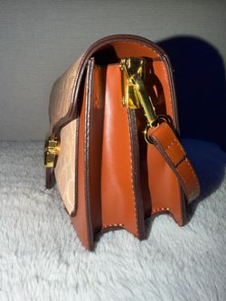 Crossbody bag
