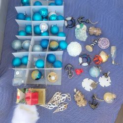 Christmas Decorations With Storage Boxes