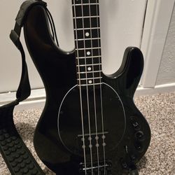 Sterling MusicMan Dark Ray 4 String Bass