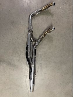 OEM Harley-Davidson Dyna Exhaust Header Pipes & Mufflers Complete Chrome