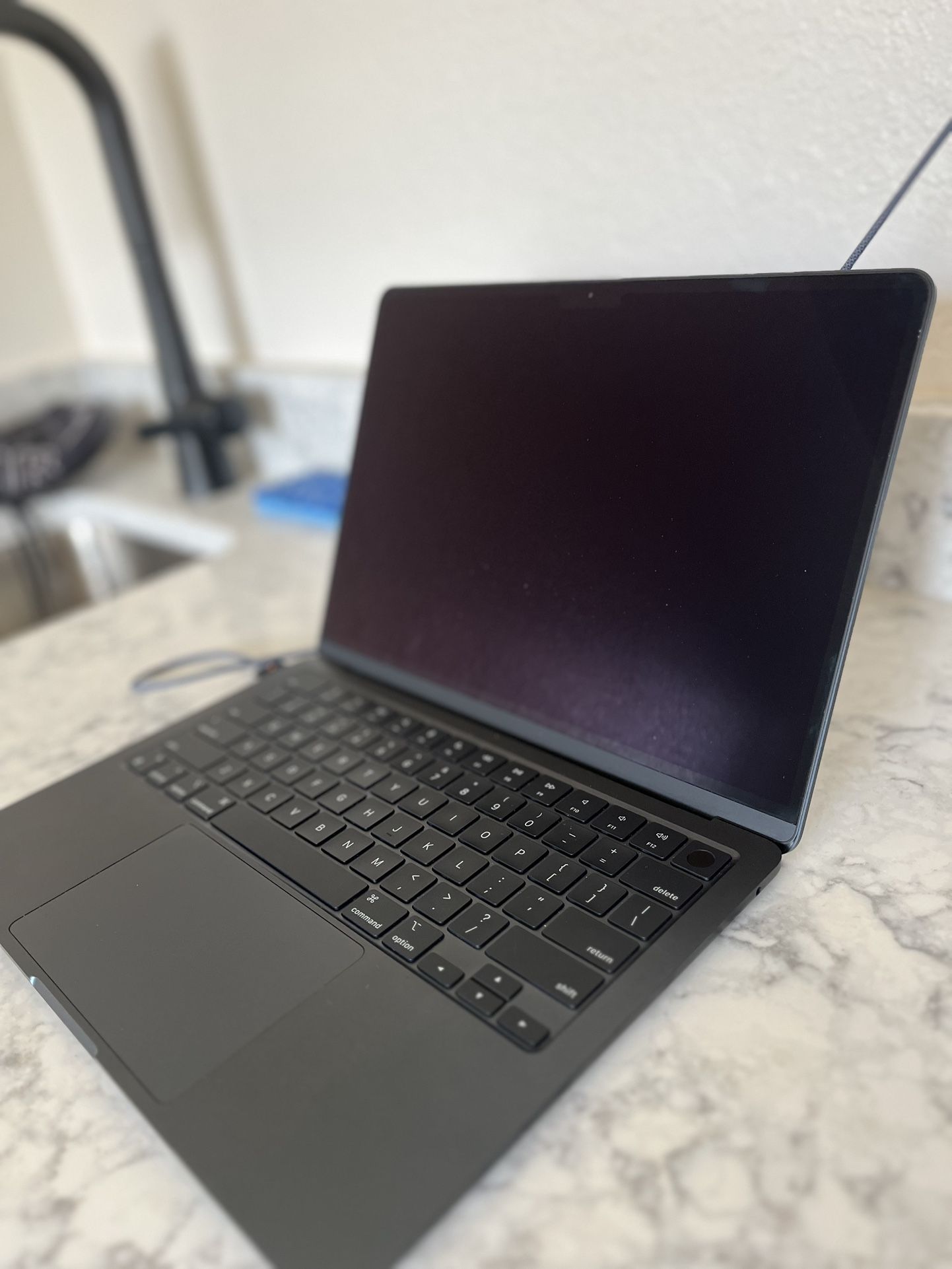 MacBook Air with M2 chip 13inch