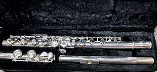 🎶 Eastar Student Flute + Case – Like New 🎶