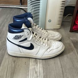 White / Metallic Blue Size 9 Nike Air Jordan’s