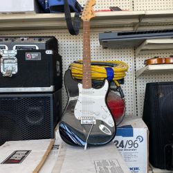 Vintage FENDER Squier Stratocaster Black 1995 Electric Guitar