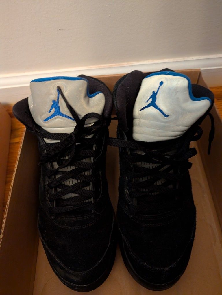 Air Jordans Blue Black Gray Size 9.0 Classic