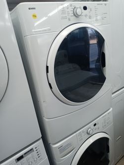 Kenmore HE2 stackable front load washer and dryer set - Free delivery