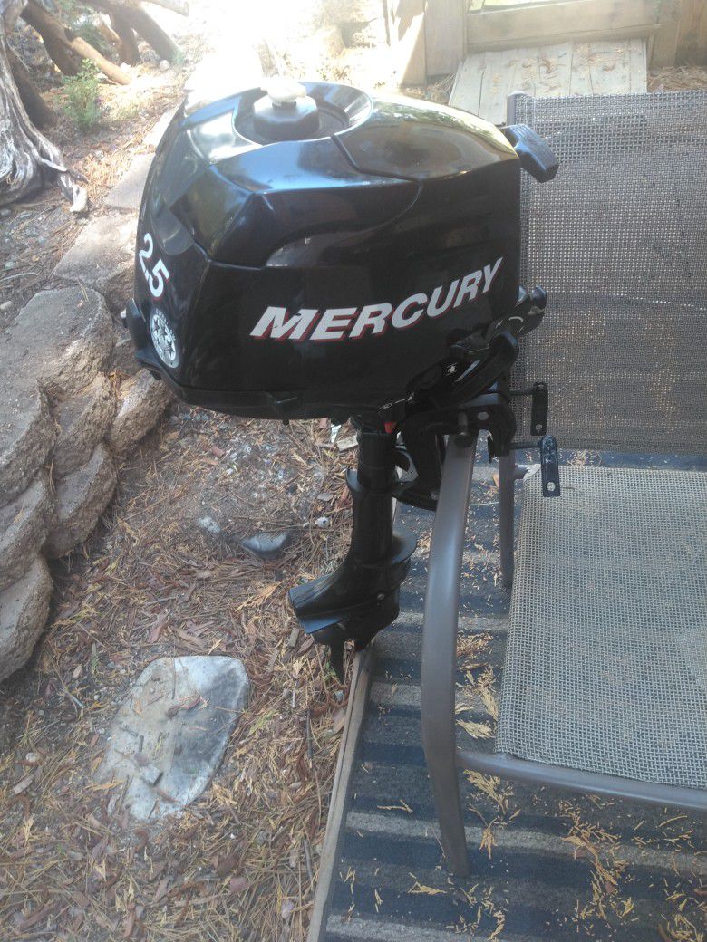 Mercury 2.5 Hp Boat Motor