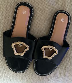 Women’s sandal