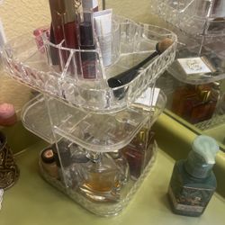 Rotating Makeup Organizer